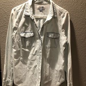 Light wash denim jacket!